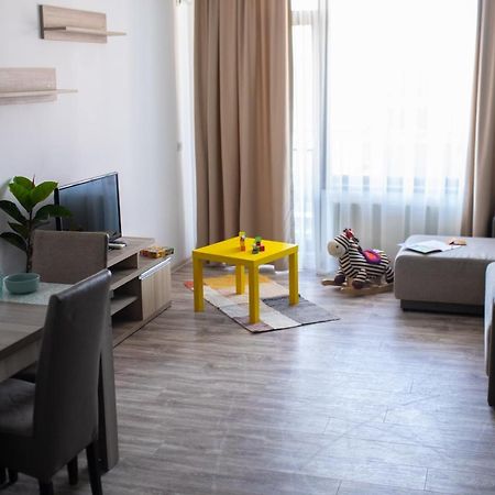 مامايا Nor Apartments Summerland المظهر الخارجي الصورة