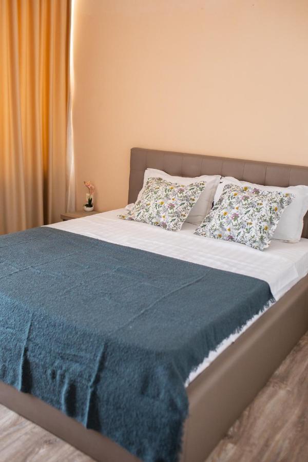 مامايا Nor Apartments Summerland المظهر الخارجي الصورة