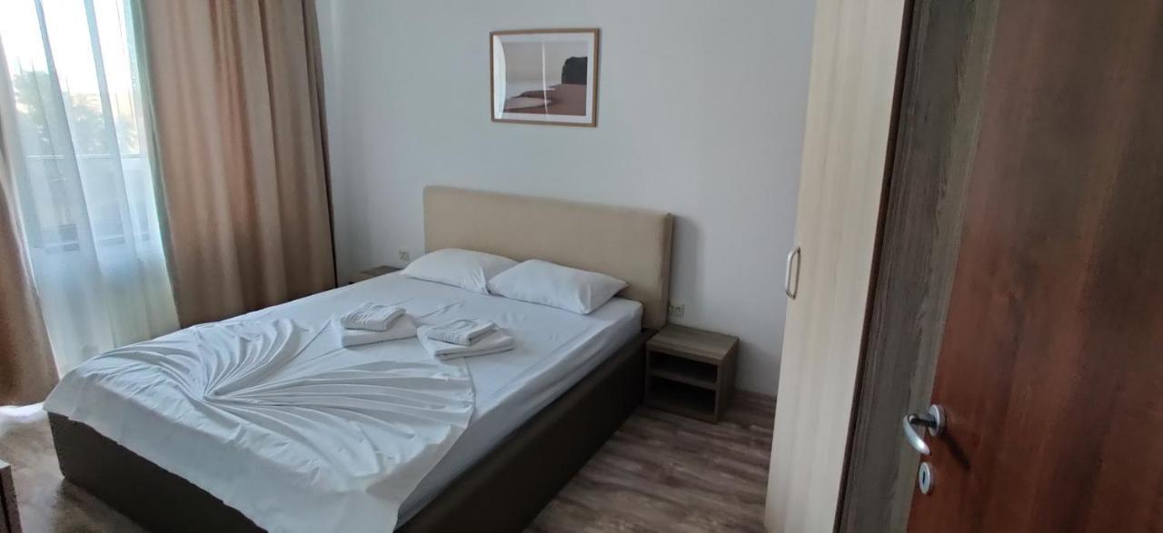 مامايا Nor Apartments Summerland المظهر الخارجي الصورة