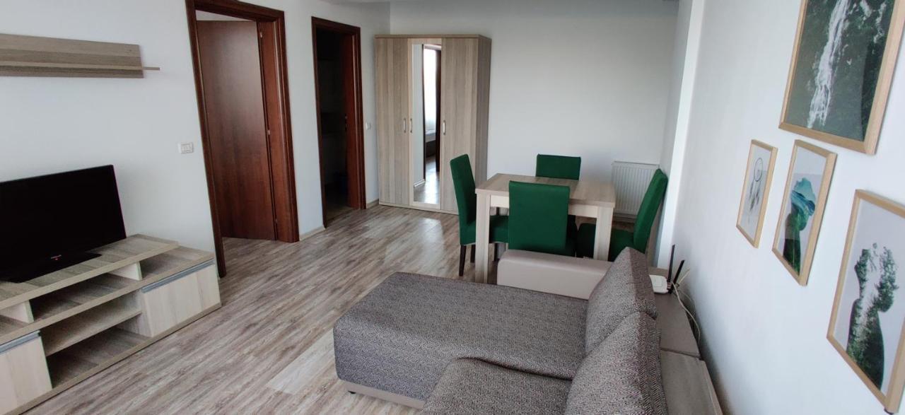 مامايا Nor Apartments Summerland المظهر الخارجي الصورة
